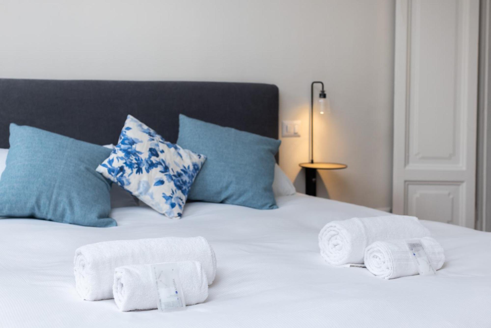 Living Uniqc Apartment - Duomo 米兰 外观 照片